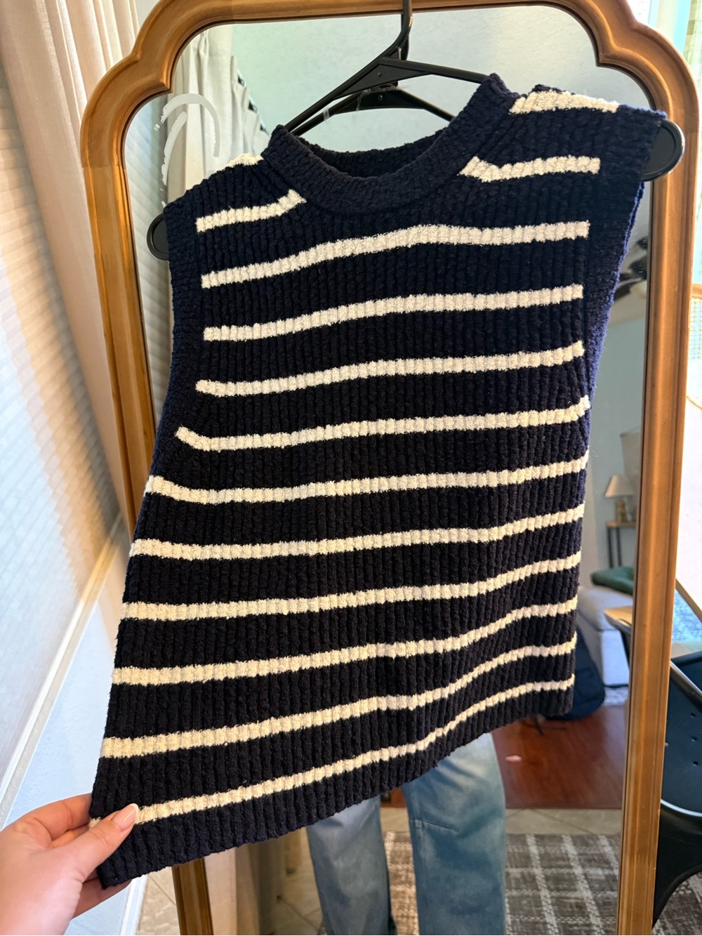 Madewell boucle eacute knit sweater tank- Navy & White
